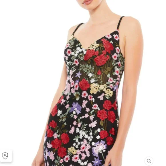 FLORAL EMBROIDERED LACE SWEETHEART GOWN Size 0 COLOR — Black Multi New With Tags
